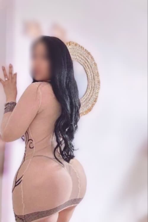 Escort Mirian - 888 Companions
